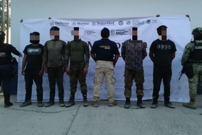 Capturan a seis hombres con armas, cartuchos y equipo táctico en Buenavista