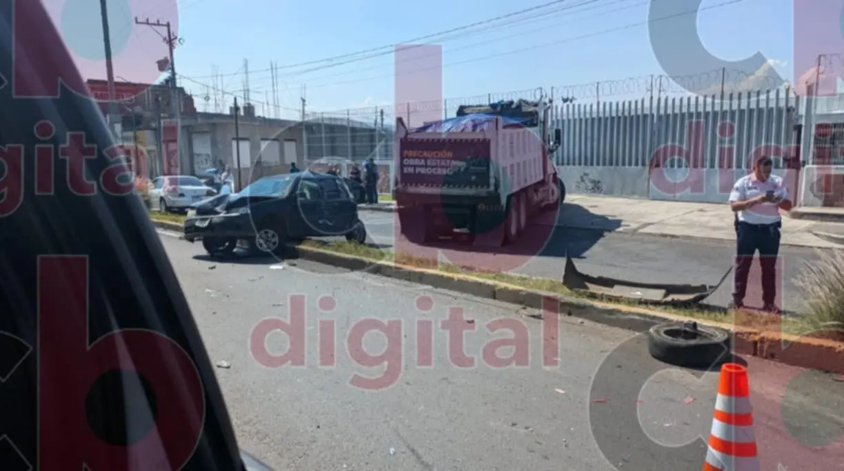 Carambola en el Libramiento Norponiente deja dos heridos
