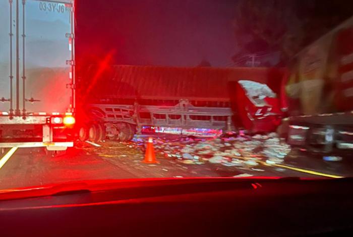 Carambola en la Autopista de Occidente deja 4 heridos y un muerto, a la altura de Maravatío