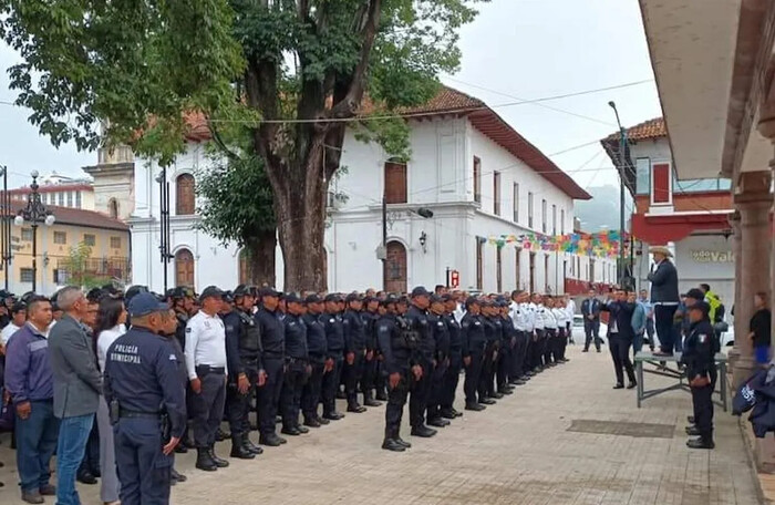 Carlos Manzo Implementa Estrictas Medidas en la Policía de Uruapan