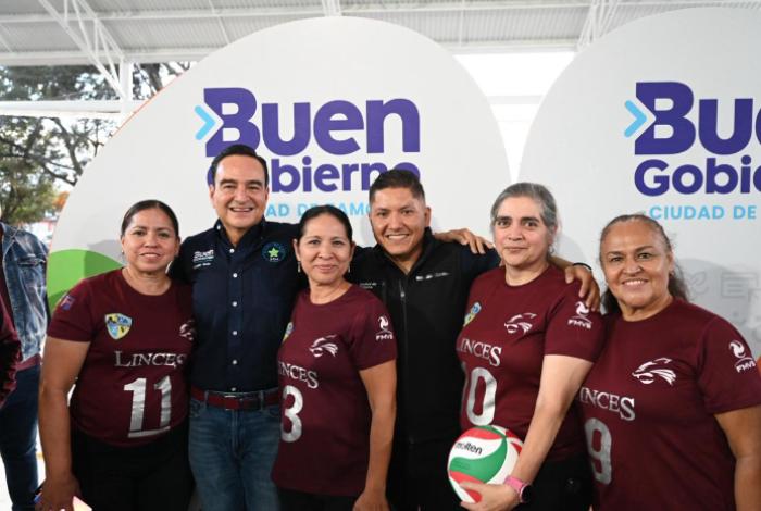 Carlos Soto entregó rehabilitación de techumbre en la Unidad Deportiva El Chamizal