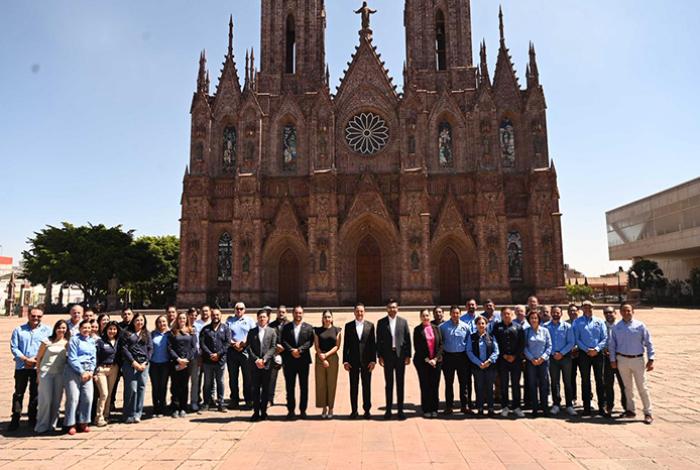 Carlos Soto recibe en Zamora a la secretaria de Turismo federal, Josefina Rodríguez