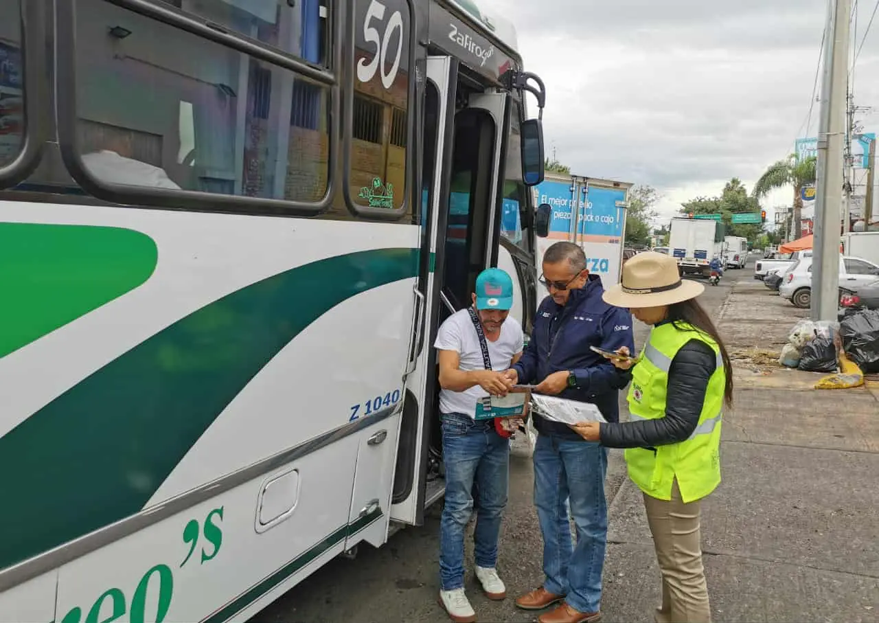 Carlos Soto refuerza, junto al Gobierno del Estado, el ordenamiento del transporte público y motociclistas en Zamora