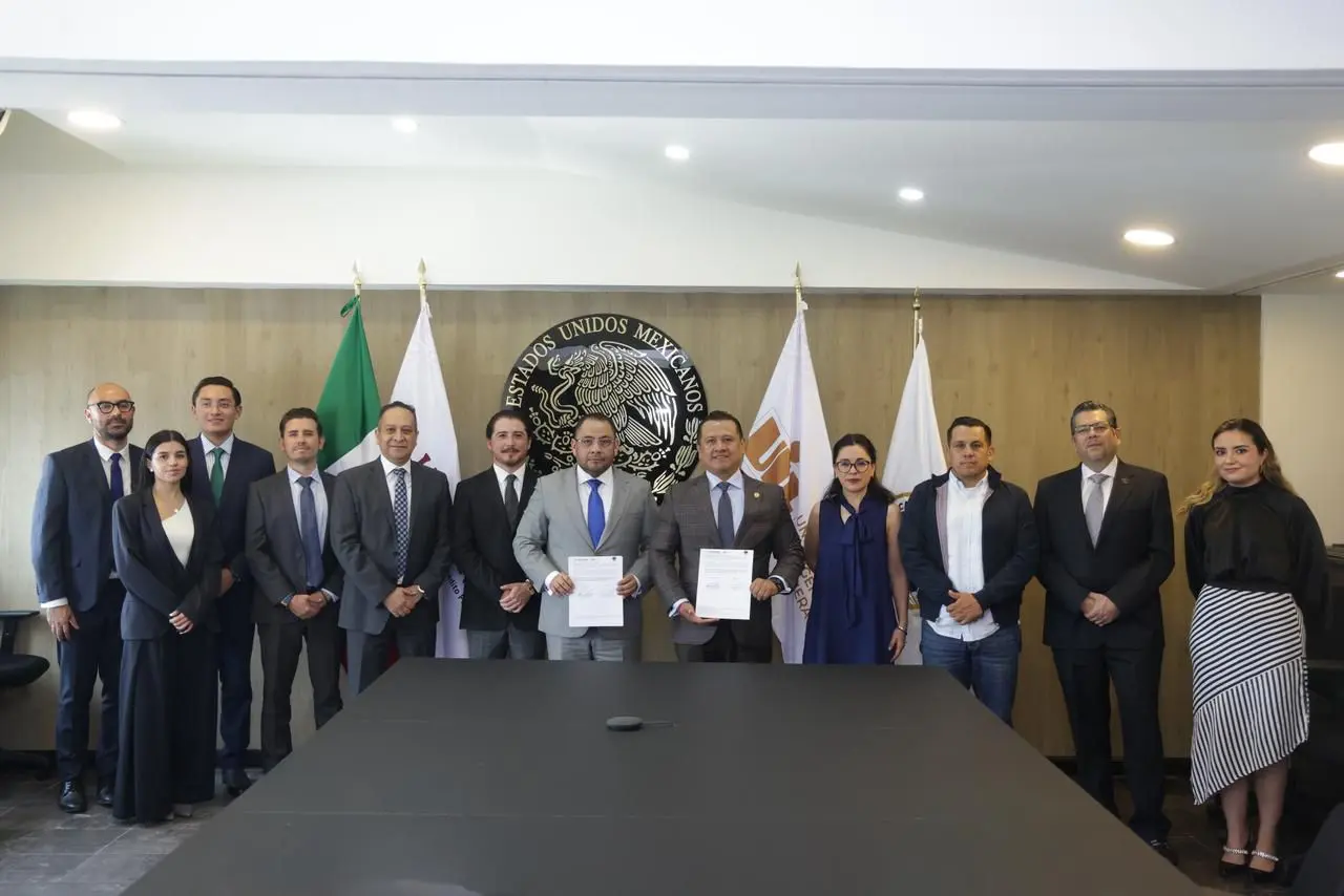 Carlos Torres Piña cierra filas con la UIF para golpear las finanzas del crimen en Michoacán
