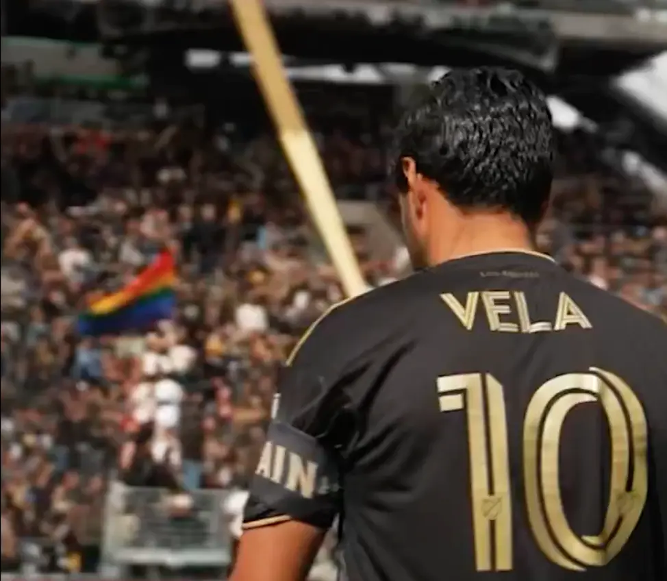 Carlos Vela se retira del fútbol a los 36 años