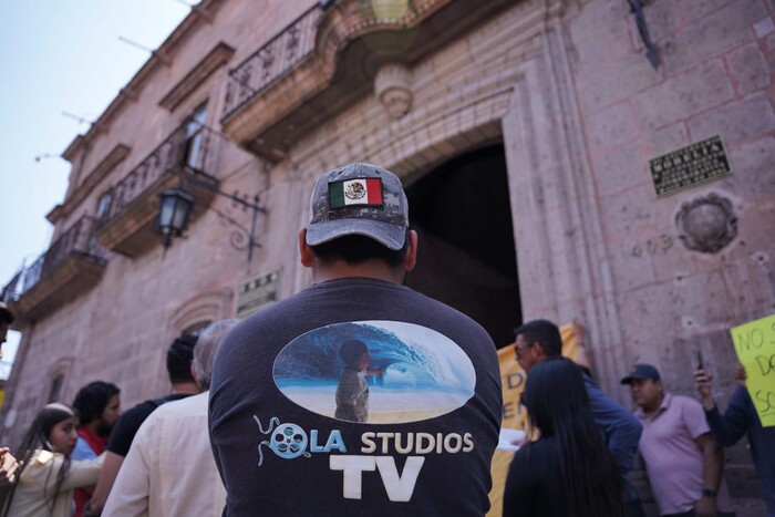 Casa Ola Tv Studios se manifiesta por presuntos daños durate filmación en Morelia