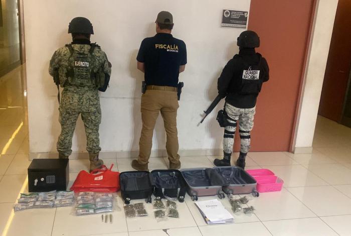 Cateo en Jacona deja más de un millón de pesos asegurado; hay un menor detenido