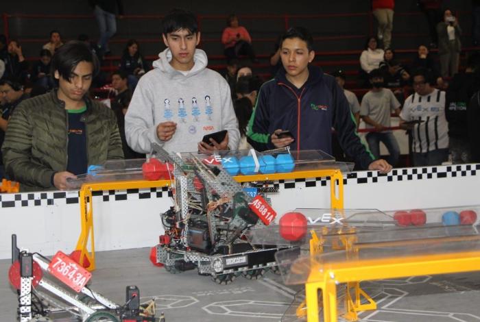 Cecytem asegura tres lugares para el Mundial de Robótica 2026