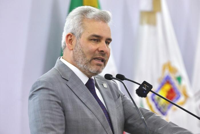 Celebra Bedolla reforma al Código Penal para sancionar la apología del delito