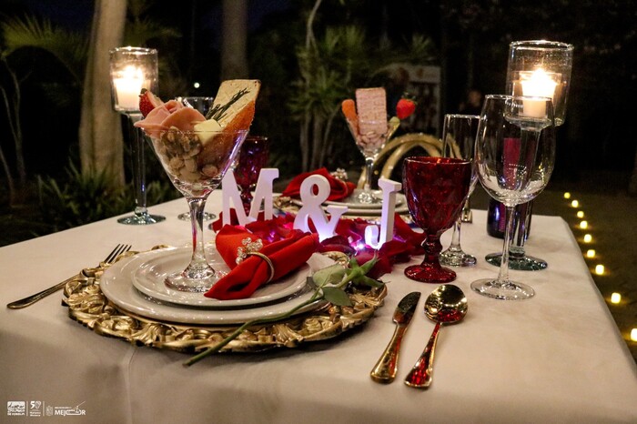 Celebra el amor con una cena a la orilla del lago del Zoológico de Morelia