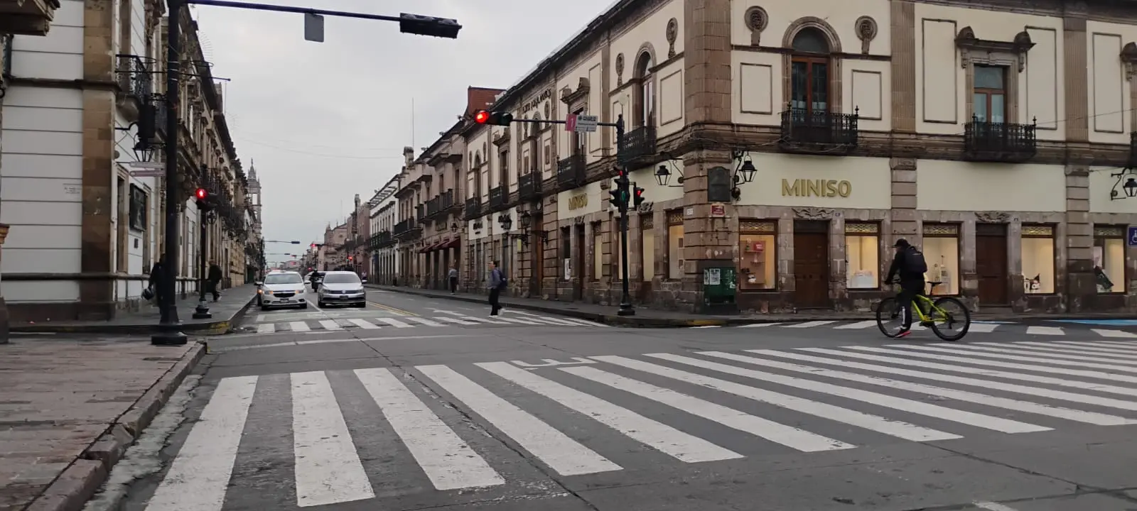 Centro Histórico luce vacío a días de concluir el ciclo escolar