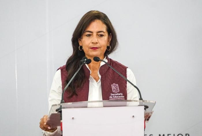 Cerca de 200 docentes aún fuera de su centro de trabajo, por reubicaciones irregulares