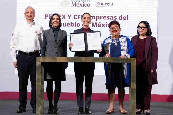 CFE Y PEMEX VUELVEN A SER DEL PUEBLO DE MÉXICO: PRESIDENTA CLAUDIA SHEINBAUM FIRMA LEYES SECUNDARIAS QUE REVIERTEN REFORMA ENERGÉTICA DE 2013