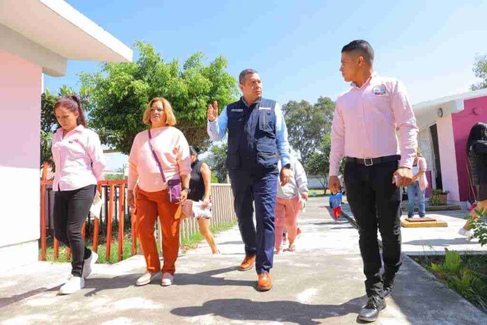 Échale una Mano a las Escuelas apoyará con fumigación contra el dengue: JC Barragán