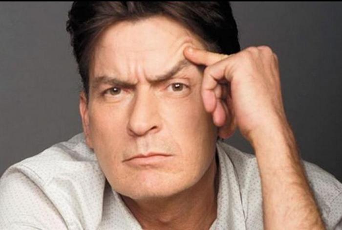 Charlie Sheen busca regresar a Two and a Half Men