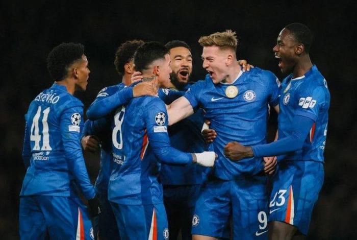 Chelsea destroza al FC Barcelona que peligra avanzar entre los ocho mejores en la Champions League