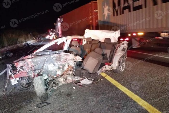 Choqu3 entre vehículo y nodriza deja un mu3rto, en la Siglo XXI