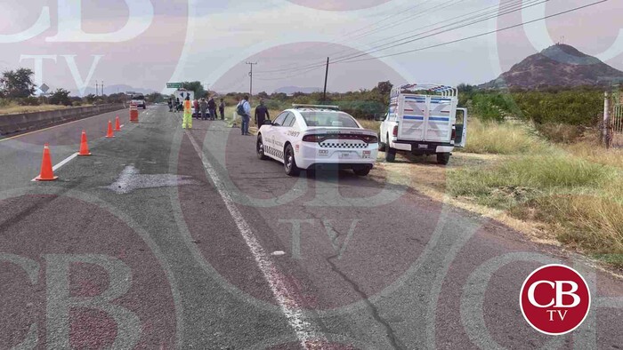 Choque de camionetas deja cuatro heridos en Múgica