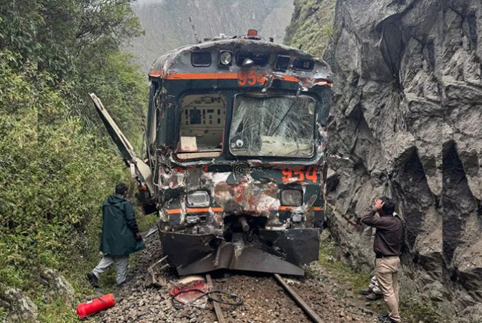 Choque de trenes en ruta a Machu Picchu deja un fallecido y al menos 30 heridos