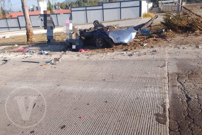 Choque múltiple deja 5 muertos en la Toluca-Zitácuaro; tráiler cargado con fertilizante estuvo involucrado