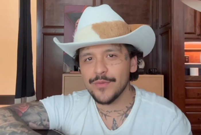 Christian Nodal celebra victoria legal contra Universal Music