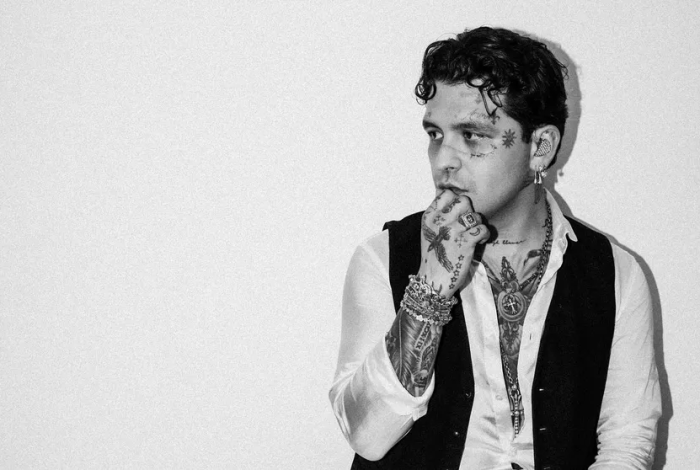 Christian Nodal enfrenta audiencia judicial con “tremendo zafarrancho”