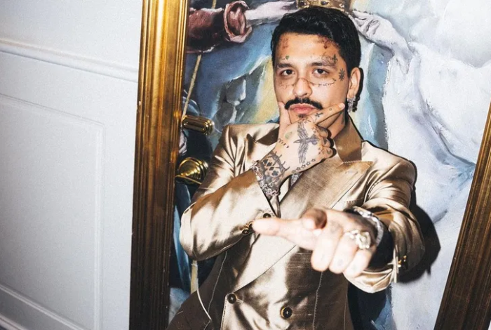Christian Nodal protagoniza escándalo en EEUU tras pregunta incómoda