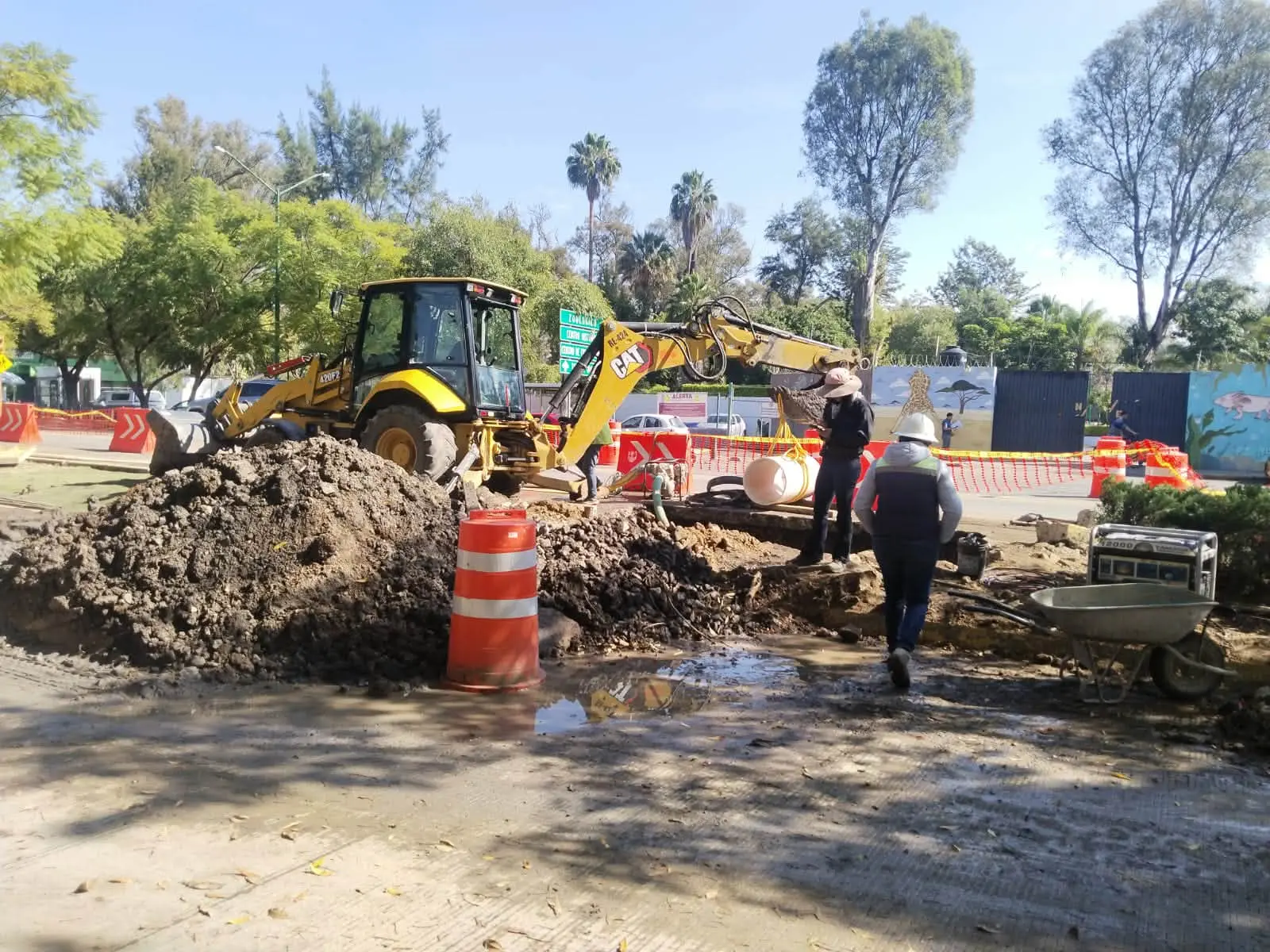 Cierre de carriles en la Calzada Juárez por trabajos del Ooapas