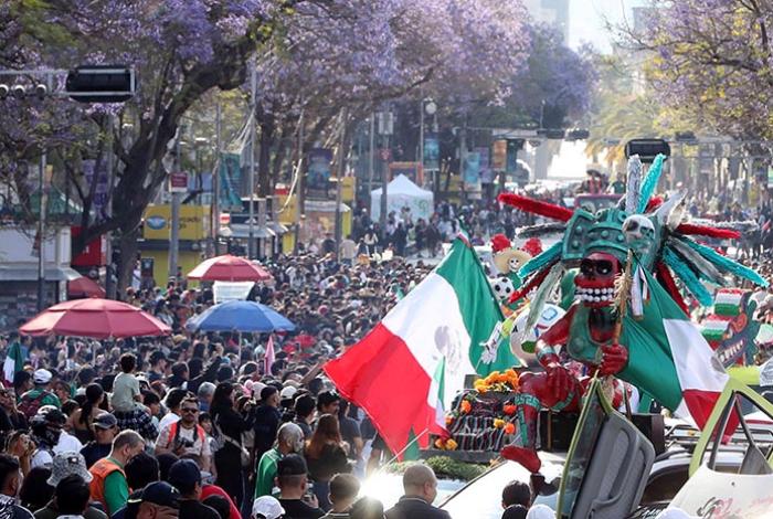 Ciudad de México celebra desfile de Catrinas Mundialistas previo al Mundial 2026
