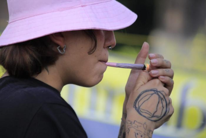 Ciudad de México estrena 'paraísos' para fumar marihuana, en medio de 'lagunas' legales