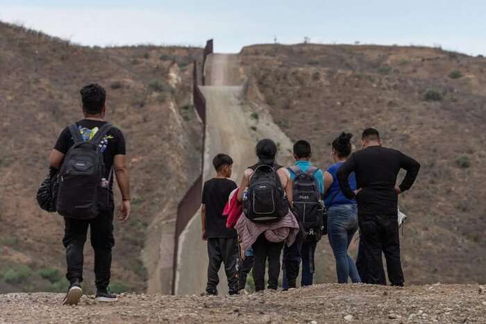 Claudia Sheinbaum refuta asociar migración con violencia ante políticas de Trump