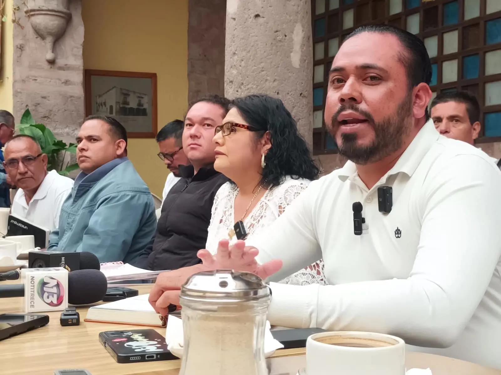 CNTE azules y guindas anuncian pro nacional de 48 horas en Michoacán