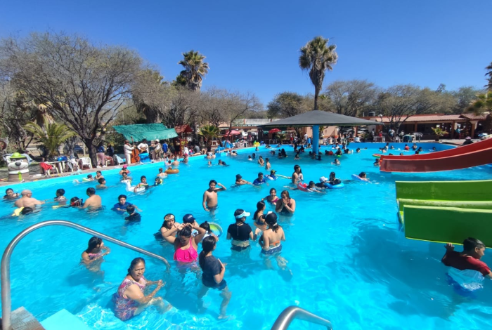 Coepris vigila albercas para seguridad a salud de bañistas
