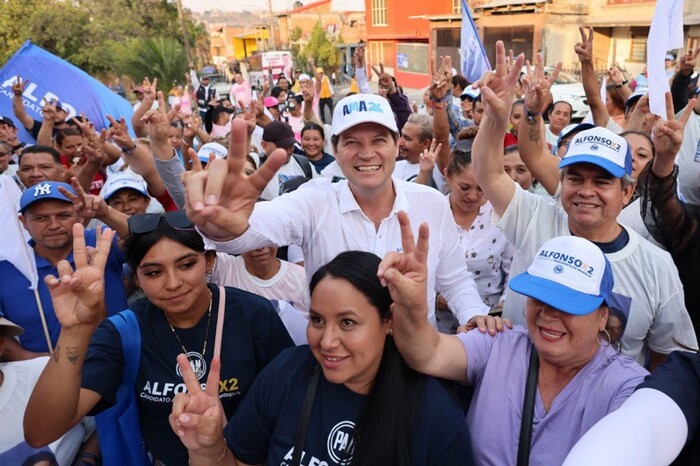 Colonos de la Jesús Romero Flores reconocen trabajo de Alfonso