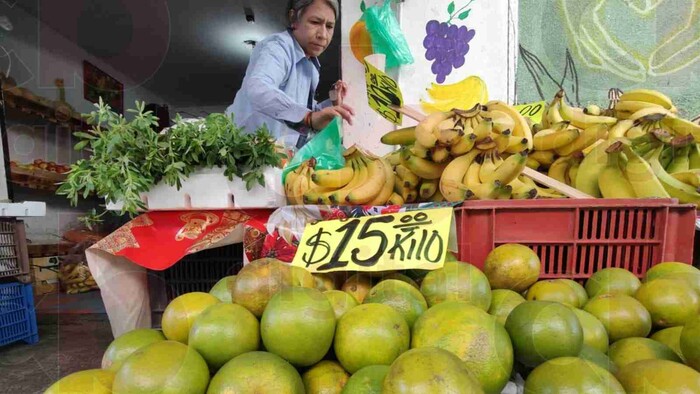 Comerciantes de Morelia, han presentado disminución en sus ventas de naranjas