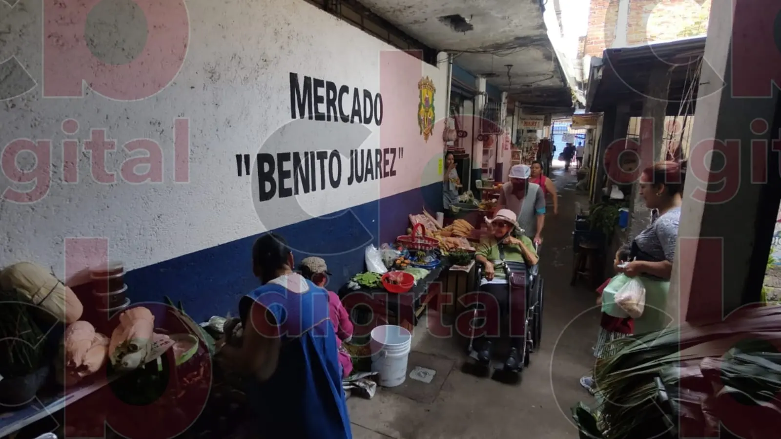 Comerciantes del Mercado Benito Juárez, piden intervención en Auditorio Municipal e inmediaciones