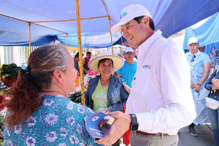 Comerciantes y tiendas mayoristas refrendan apoyo a Alfonso Martínez