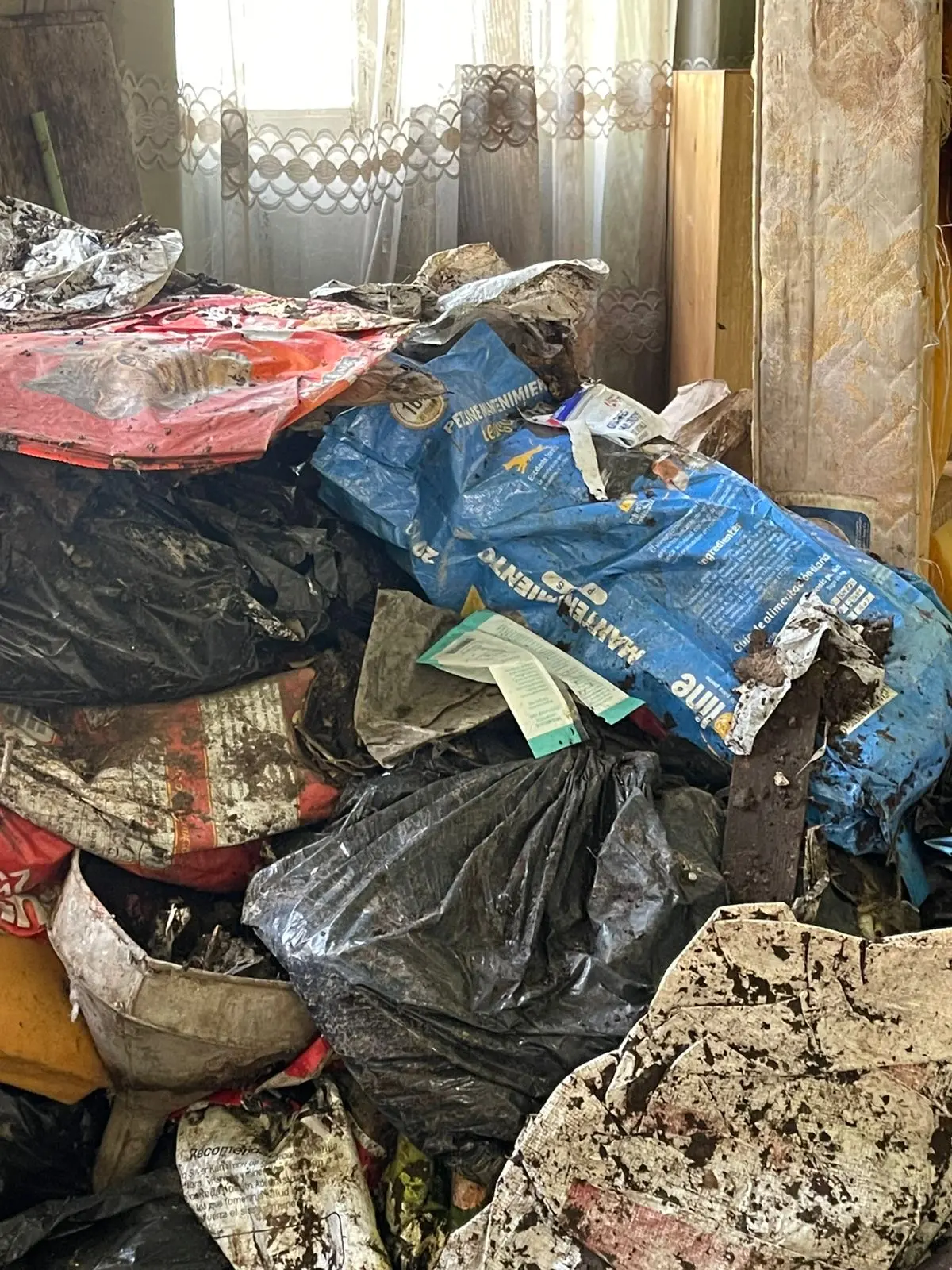 Comienzan los trabajos de limpieza en la calle Galeana