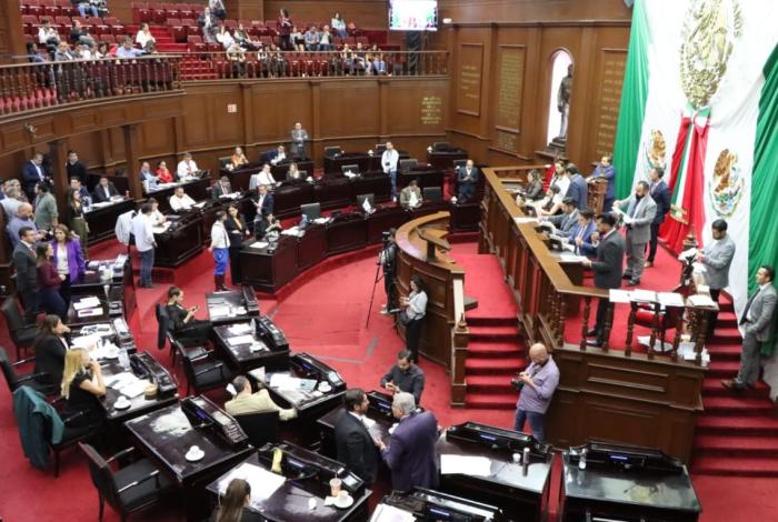 Compensación económica al cónyuge que asumió las cargas del hogar, en caso de separación: 76 Legislatura