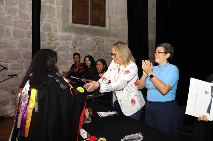 Compromete Yarabí apoyo para el crecimiento de la Tuna Hispanoamericana Femenil