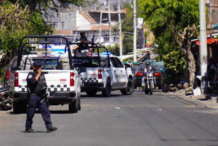 Con armas largas delincuentes se enfrentan contra la Guardia Nacional; hay un abatido