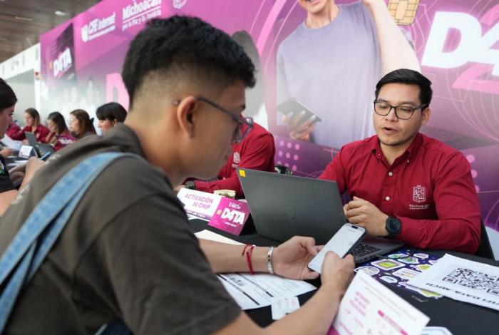 Con D4TA, las y los estudiantes de Michoacán tienen internet gratis