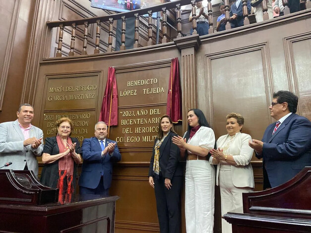 Con desairado acto solemne, honora Congreso de Michoacán a Benedicto López