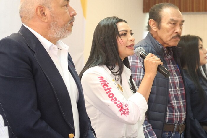 Con gran éxito se realiza el Foro de Participación convocado por Araceli Saucedo