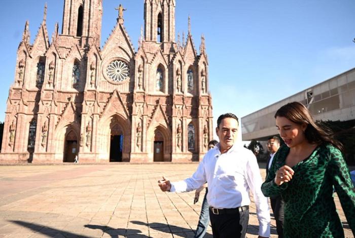 Con la intención de atraer más turismo a Zamora, Carlos Soto presenta proyecto de iluminación del Santuario Guadalupano