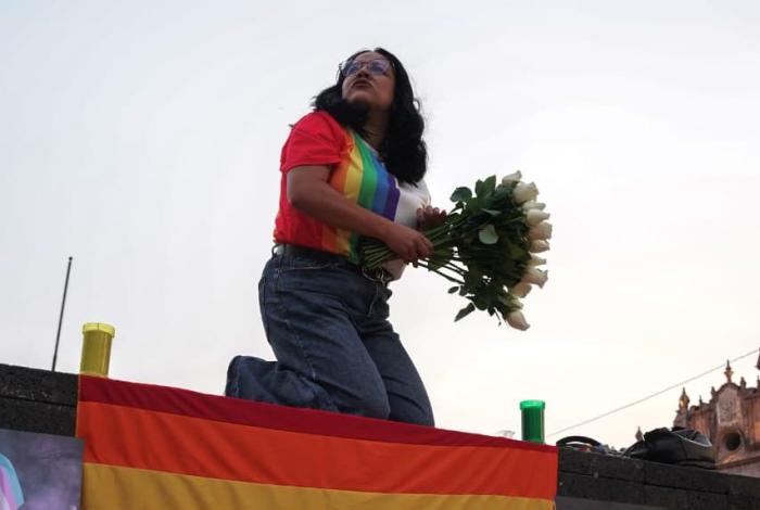 Con memorial, conmemoran Día contra la LGTBfobia en Morelia