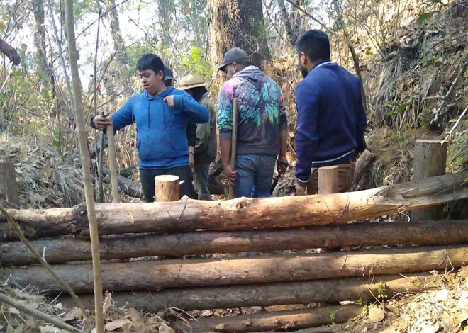 Con obras antiazolve ejidatarios de Erongarícuaro se suman al rescate del lago de Pátzcuaro