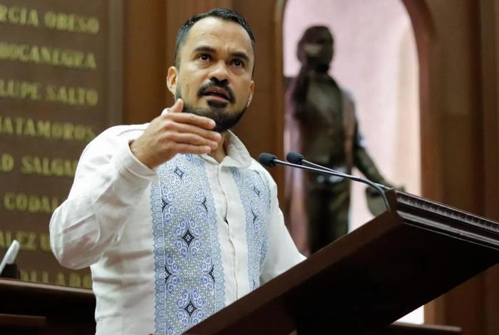 Con respaldo del Colegio de Economistas, Hugo Rangel propone reforma a la Ley Orgánica Municipal