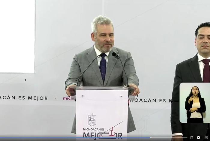 Con tipificación de apología del delito, ahora se sancionará colocación de narcomantas: Bedolla