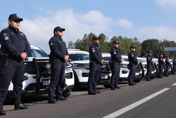 Con unidades Police Interceptor, Guardianes del Camino protegen a las y los viajeros este verano